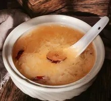 Lotus Seed and Tremella Soup