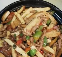 Fragrant Tofu and Pork Rice in Clay Pot