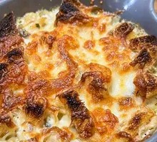 Herb Cheese Mushrooms with Butter Baguette