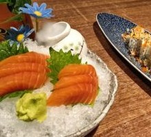 Salmon Sashimi