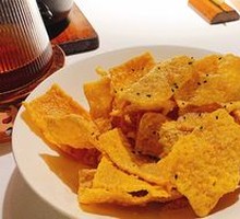 Salted Egg Yolk Rice Crackers