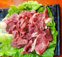 Hand-Cut Fresh Beef Sirloin Tip