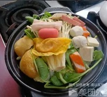 Braised Rice Noodles in Clay Pot