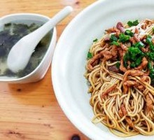 Stewed Intestine and Pork Noodles