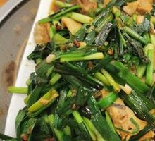 Stir-fried Lamb Offal with Garlic Chives