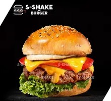 Curry Wagyu Beef Cheeseburger