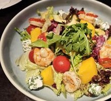 Shrimp and Mango Salad