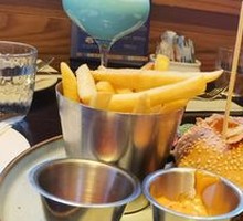 Blue Frog Spicy Beef Burger