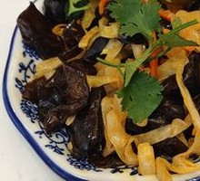 Cold-mixed black fungus