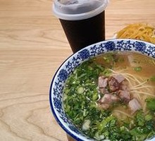 Clear Soup Beef Noodles