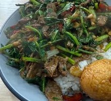 Cilantro Stir-Fried Beef
