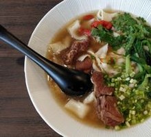 Spicy Braised Beef Noodles
