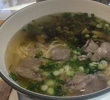 Sour Cabbage Beef Noodles