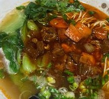 Homestyle Braised Beef Noodles