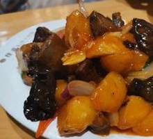 Secret-Style Potatoes with Beef Brisket