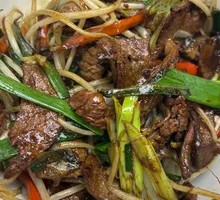 Sizzling Pig Kidney and Liver Noodles