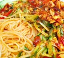 牛肉凉拌面