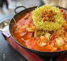 Military-style Hot Pot