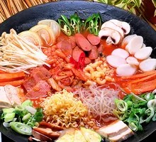 Military Hot Pot with Side Dish
