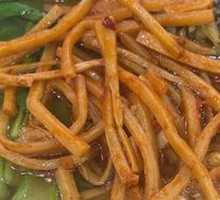 Spicy Sour Bamboo Shoot Noodles