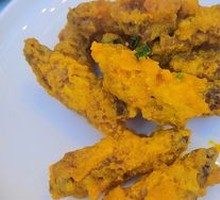 Salted Egg Yolk Chicken Wings