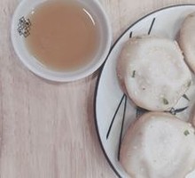 Shanghai Steamed Bun with Crispy Bottom