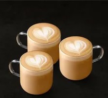 Italian Christmas Latte Star Iced Drink