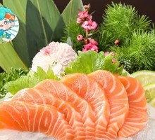 Fresh-cut Norwegian Salmon