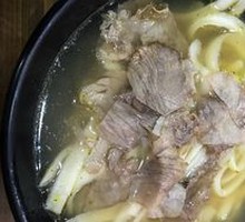 Beef and Egg Stir-Fried Knife-Cut Noodles
