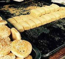 Old-style Sweet Flatbread