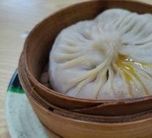 Crab Roe Soup Dumplings