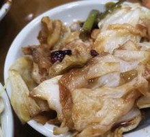 Spicy Stir-Fried Cabbage