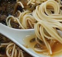 Pickled Cabbage and Intestine Noodles