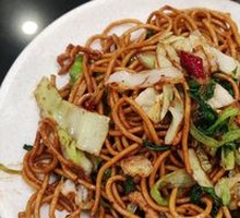 Stir-Fried Noodles with Shredded Meat