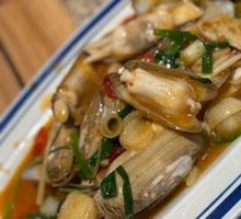 Stir-fried Giant Clams