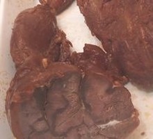 Sauce-Flavored Beef Shank