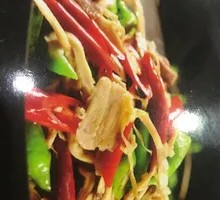 干锅野笋丝