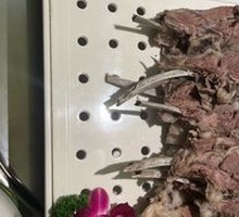 Hand-grabbed Lamb Ribs