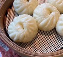Hongjie's Braised Pork Buns