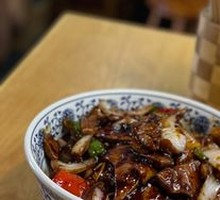 Stir-Fried Pork Liver Noodles with Sauce
