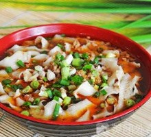 Knife-Scraped Beef Offal Noodles