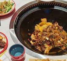 Stewed Goose in Iron Pot
