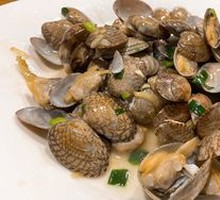 Scallion Stir-fried Clams