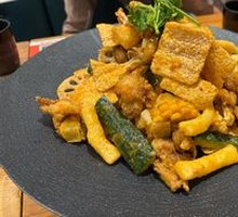 Special Salted Egg Yolk Frog Dry Pot