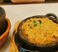 Grilled Garlic Shrimp on Stone Plate