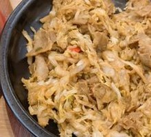 Braised Pork Belly with Sour Cabbage