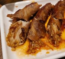 Beef Rolls with Enoki Mushrooms