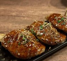 Grilled Foie Gras Sushi