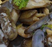 Scallion Oil Clams