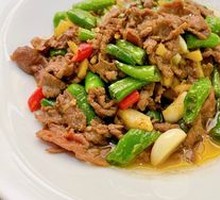 Stir-Fried Beef with Hangzhou Pepper